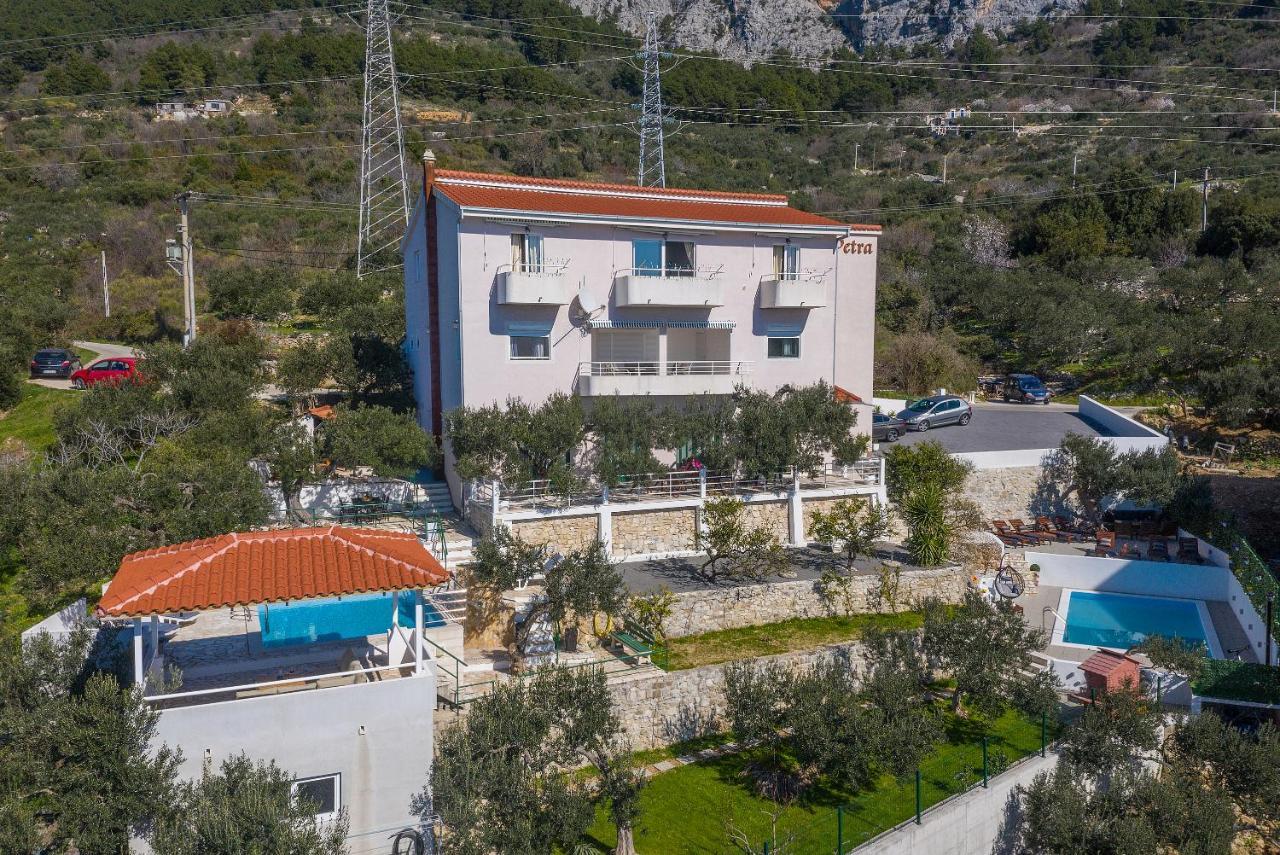 Villa Petra Apartment With Private Pool Makarska Bagian luar foto