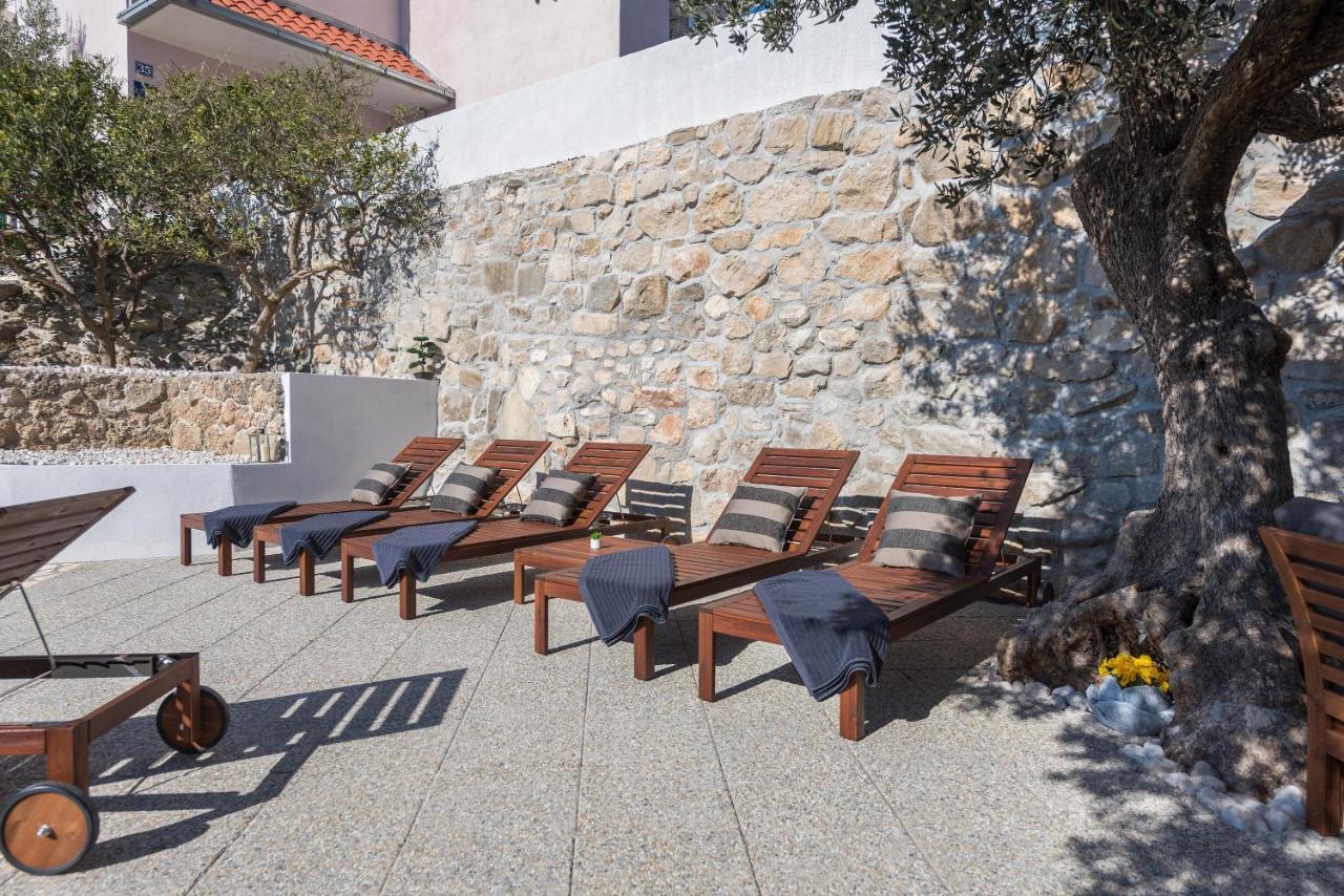 Villa Petra Apartment With Private Pool Makarska Bagian luar foto