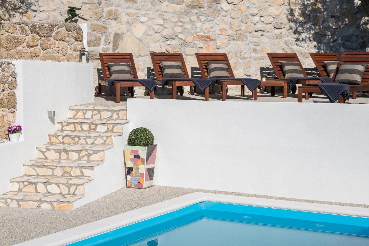 Villa Petra Apartment With Private Pool Makarska Bagian luar foto